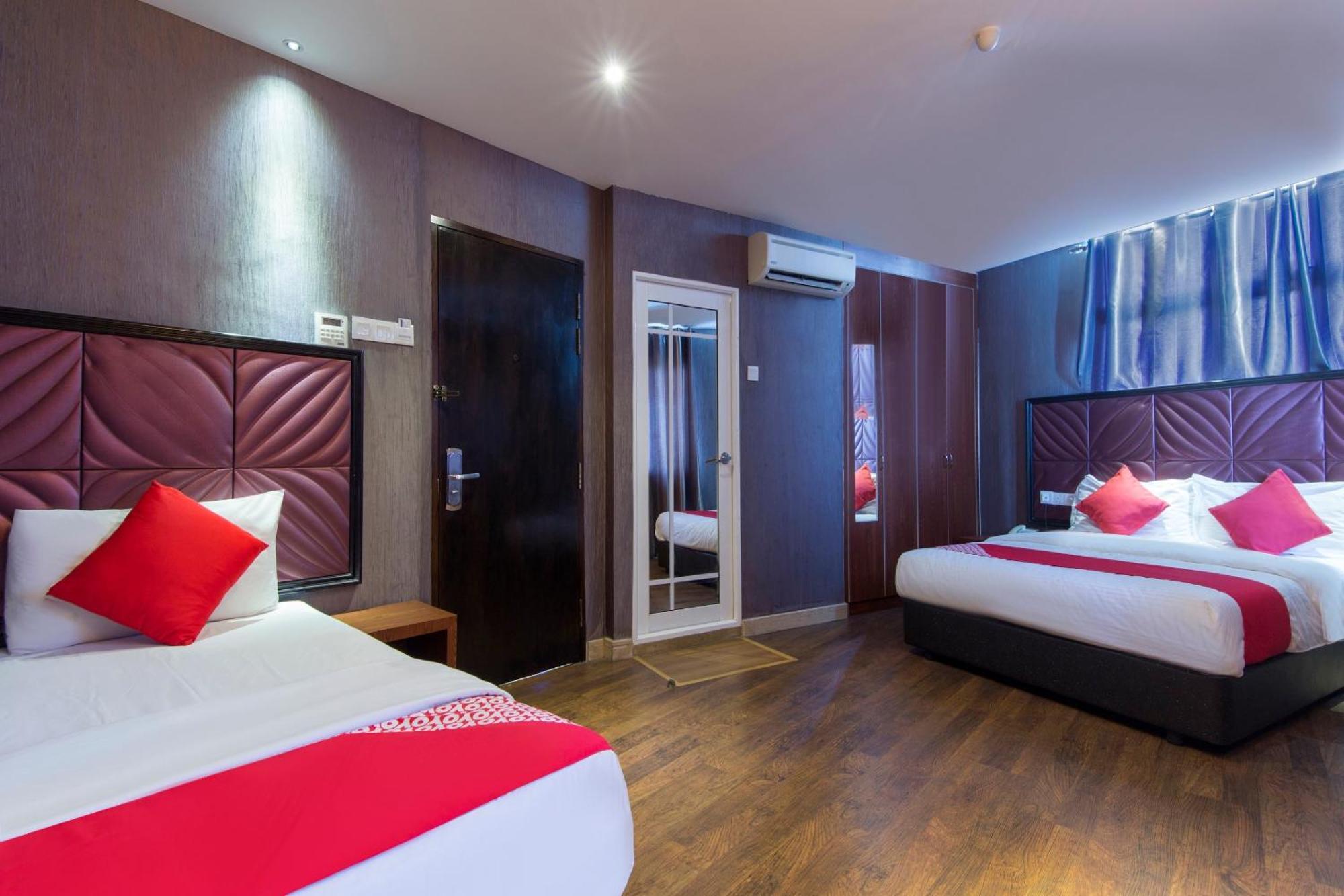 Hotel Oyo 90894 Smc I-city 2*