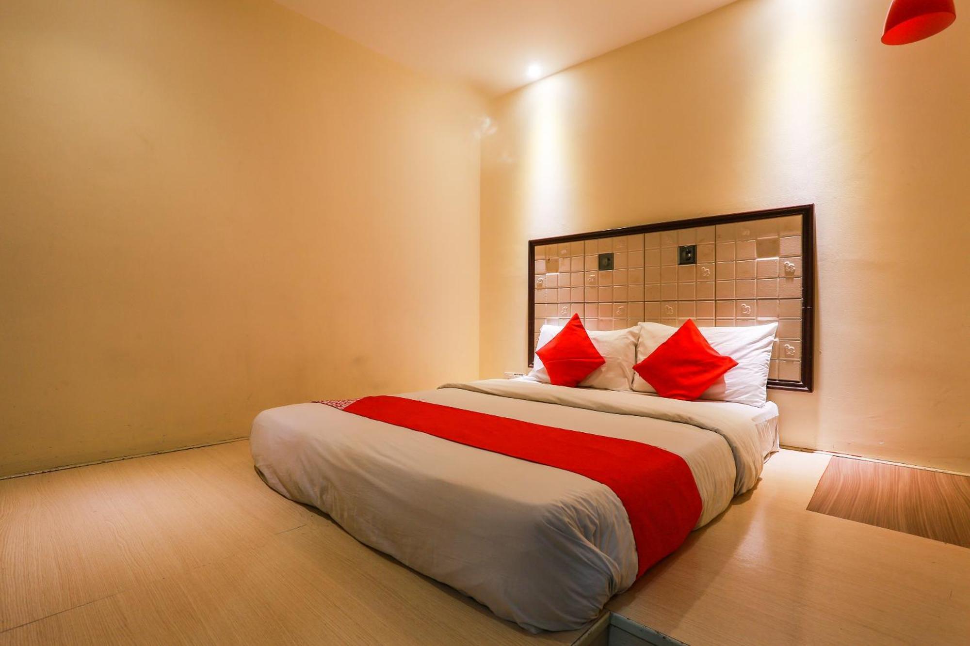 Hotel Oyo 90894 Smc I-city Shah Alam