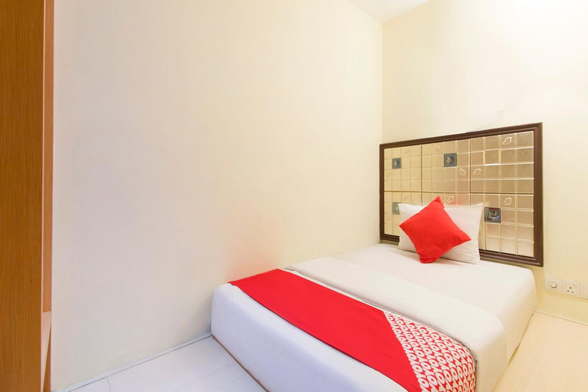 Hotel Oyo 90894 Smc I-city Shah Alam
